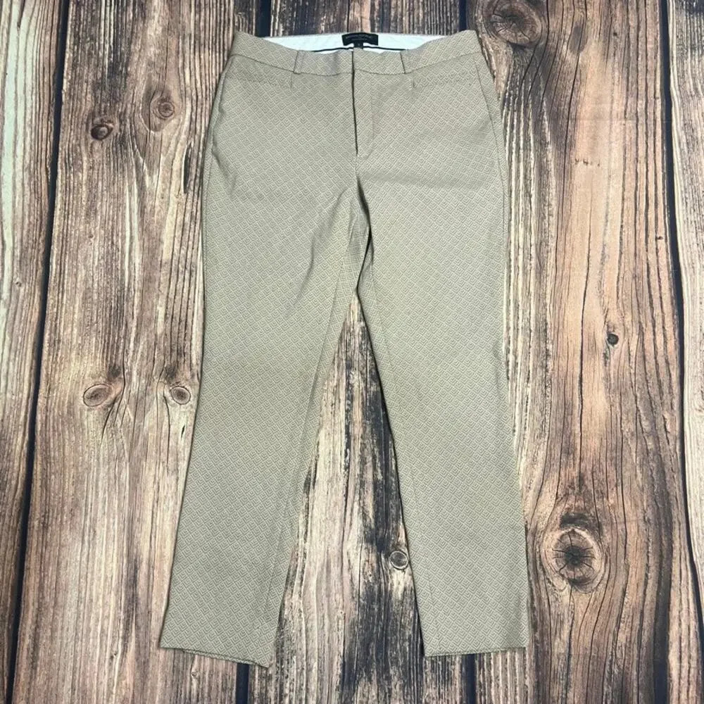 Banana‎ Republic Women's Sloan Curvy Fit Dress Pants Size 8 Beige Tapered